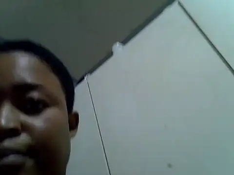 Queenleahx online show from May 14, 2026, 8:21 am