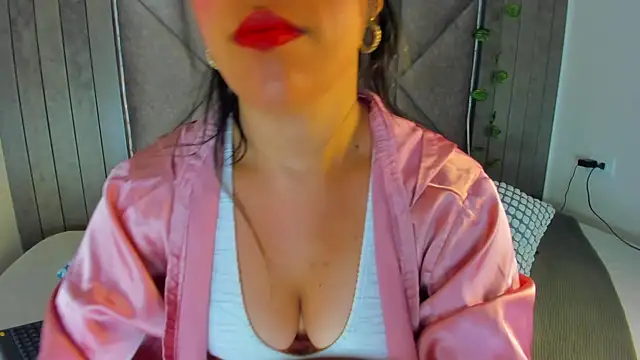 Snapshot of NinaSpicy__ chatting on May 29, 2026, 11:41 am NinaSpicy online show from May 29, 2026, 11:41 am