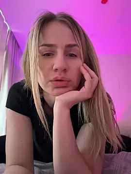Snapshot of AnnaMist_ chatting on May 23, 2026, 6:51 am AnnaMist online show from May 23, 2026, 6:51 am