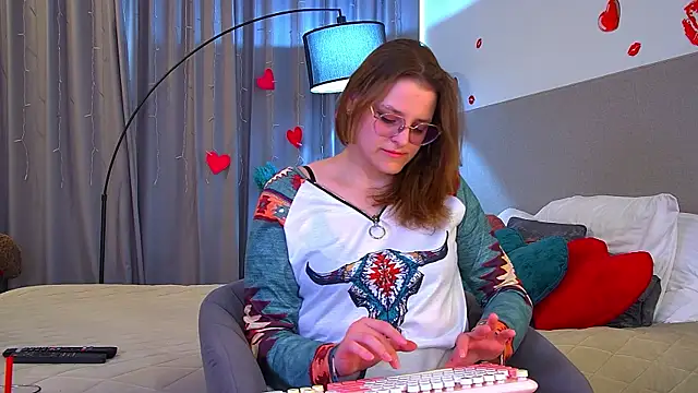 AlexaAvery online show from June 2, 2026, 6:15 am