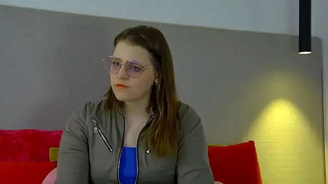 AlexaAvery online show from June 7, 2026, 6:50 am