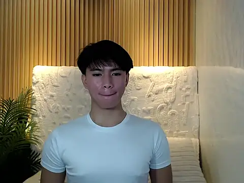 horny jamesxx online show from May 26, 2026, 12:50 am