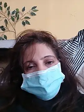 tanya2610 online show from May 15, 2026, 8:21 am