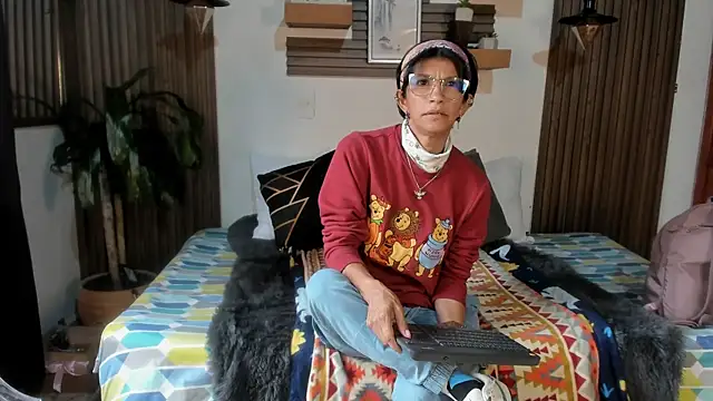 Snapshot of Evaa_campbell chatting on June 8, 2026, 1:33 pm Evaa campbell online show from June 8, 2026, 1:33 pm