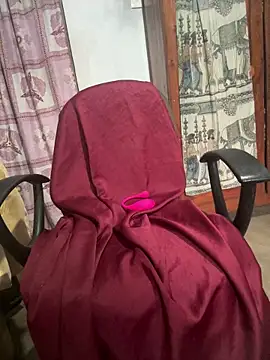 Snapshot of Inuchethi chatting on March 20, 2025, 1:02 am Inuchethi online show from March 20, 2025, 1:02 am