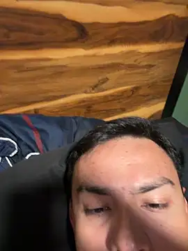 Snapshot of FrancBastien chatting on June 6, 2026, 4:28 am FrancBastien online show from June 6, 2026, 4:28 am