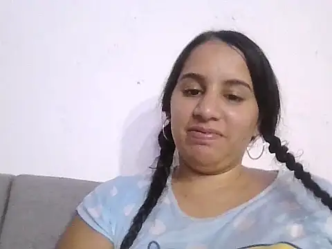 tifanny27 online show from May 31, 2026, 9:38 pm