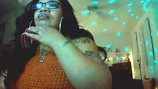 NailGoddessnow online show from September 28, 2025, 5:35 am