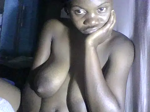 Snapshot of prettybelly chatting on June 20, 2026, 7:38 pm prettybelly online show from June 20, 2026, 7:38 pm