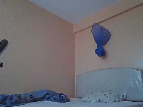 Snapshot of pinky-lips chatting on June 16, 2026, 6:05 am pinky-lips online show from June 16, 2026, 6:05 am