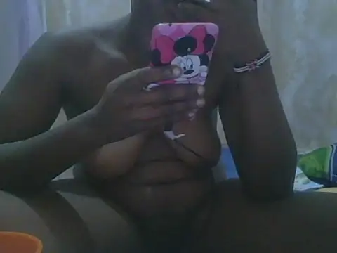 Snapshot of Queen_Zuri chatting on June 9, 2026, 6:41 pm Queen Zuri online show from June 9, 2026, 6:41 pm