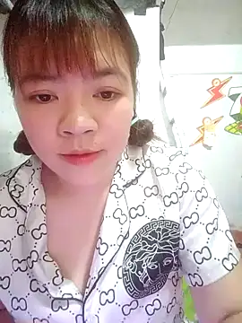 Snapshot of Loleml01 chatting on May 29, 2026, 6:00 am Loleml01 online show from May 29, 2026, 6:00 am