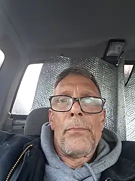 truckdawg2023 online show from May 16, 2026, 1:21 pm