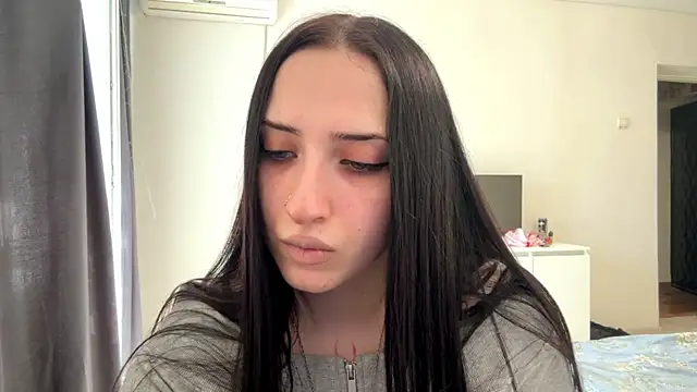 KiraJaydes online show from May 23, 2026, 12:31 pm