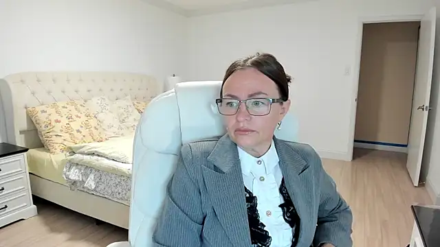 Snapshot of Vika73 chatting on September 20, 2025, 11:22 am Vika73 online show from September 20, 2025, 11:22 am