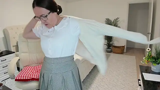 Vika73 online show from March 13, 2026, 1:51 pm