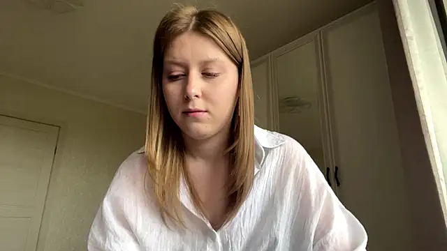 HeyItsAgata online show from May 20, 2026, 9:37 am