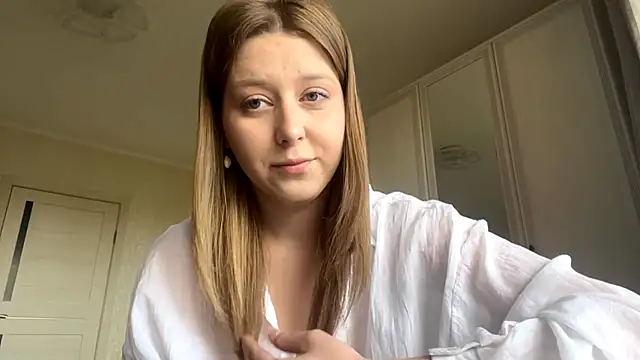 HeyItsAgata online show from May 24, 2026, 10:31 am