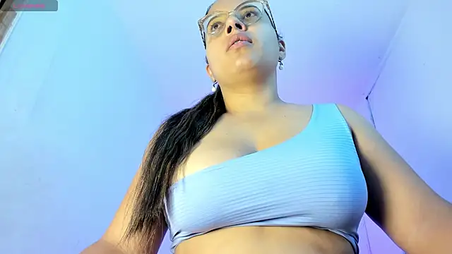 Snapshot of milkqueenboobs chatting on June 3, 2026, 5:07 pm milkqueenboobs online show from June 3, 2026, 5:07 pm