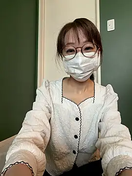 Kaede 00112 online show from June 8, 2026, 1:39 am