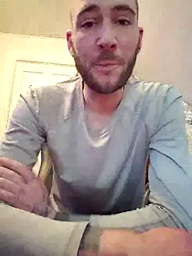 Brand0nleee online show from May 17, 2026, 4:25 pm
