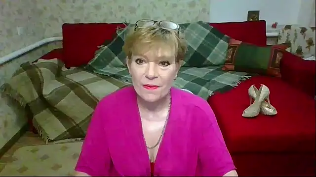 SamantaxFocs online show from June 3, 2026, 3:42 am