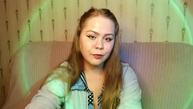 Snapshot of moon_cold chatting on May 21, 2026, 1:18 pm moon cold online show from May 21, 2026, 1:18 pm