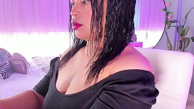 Bianca DVarela online show from June 8, 2026, 1:11 pm