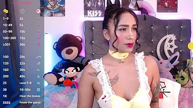 lunabritton online show from June 7, 2026, 2:37 am