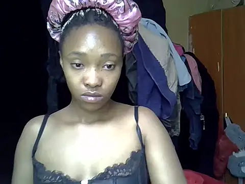 Snapshot of pretty_jazminee1 chatting on May 21, 2026, 4:41 am pretty jazminee1 online show from May 21, 2026, 4:41 am