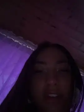 Mariana Ponce  online show from May 27, 2026, 2:08 am