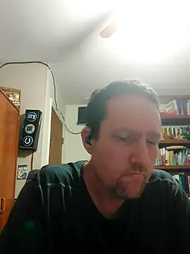Snapshot of icebergXpress chatting on May 29, 2026, 7:06 am icebergXpress online show from May 29, 2026, 7:06 am