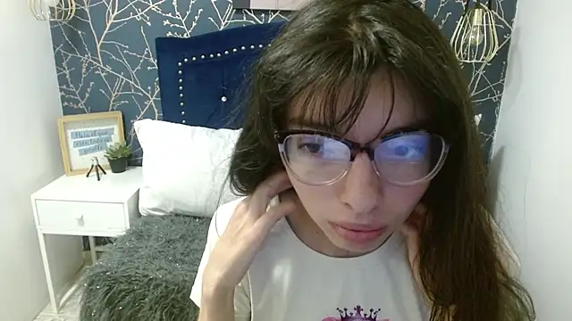 Allyshon  online show from June 2, 2026, 7:49 pm