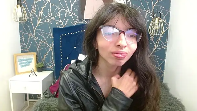 Allyshon  online show from June 9, 2026, 8:09 pm