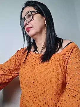 Snapshot of Scarlett_Valnyx chatting on June 2, 2026, 3:03 pm Scarlett Valnyx online show from June 2, 2026, 3:03 pm