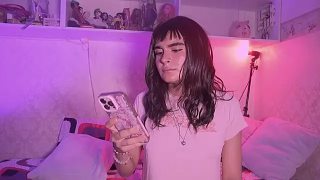 PinkyFairy  online show from June 1, 2026, 9:27 pm