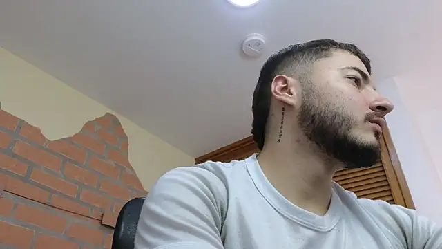 Brandon 01 online show from June 6, 2026, 7:51 pm