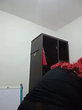 Snapshot of bruja_sscarlata chatting on June 2, 2026, 7:05 pm bruja sscarlata online show from June 2, 2026, 7:05 pm