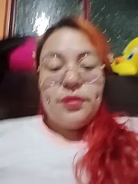 Snapshot of bruja_sscarlata chatting on June 15, 2026, 4:04 am bruja sscarlata online show from June 15, 2026, 4:04 am