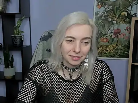 velvetanne online show from June 3, 2026, 6:27 am