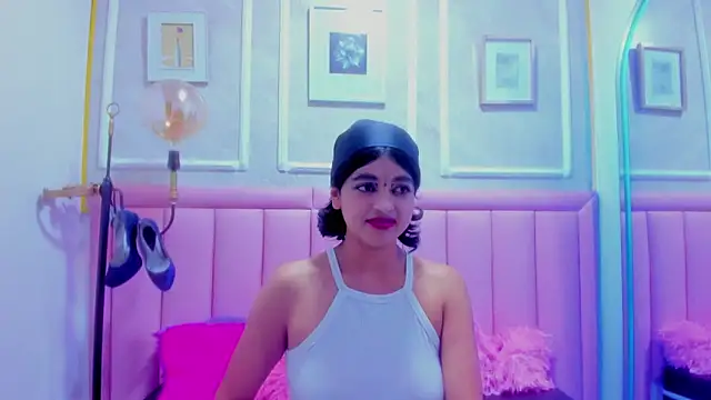velvet girll online show from June 8, 2026, 1:22 pm