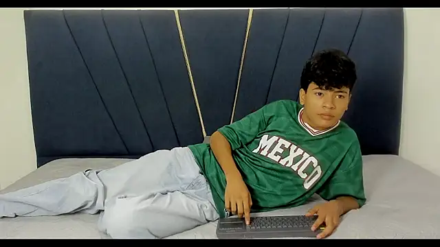 jacob cum23 online show from June 9, 2026, 2:17 pm