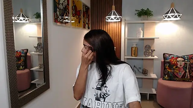  Lucy Grey  online show from June 6, 2026, 11:15 am