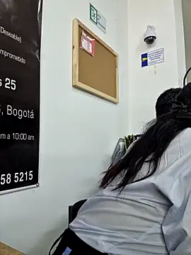 Angela  05 online show from June 3, 2026, 1:25 pm