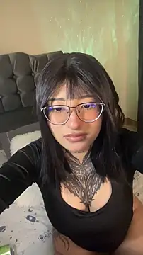 noellerubi online show from May 28, 2026, 3:26 am