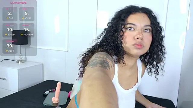 cloe lovee online show from May 22, 2026, 11:27 am