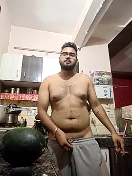 Sexyboyforyou33 online show from May 22, 2026, 10:43 am