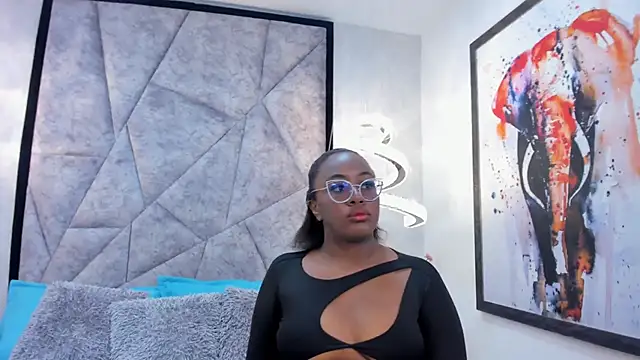 Snapshot of ZoeBrowns chatting on June 3, 2026, 11:35 am ZoeBrowns online show from June 3, 2026, 11:35 am