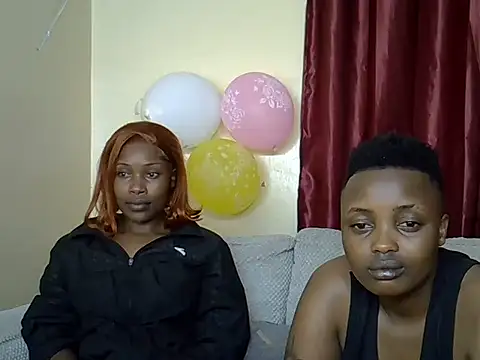 Snapshot of ebonyafriqueen1 chatting on May 22, 2026, 5:40 pm ebonyafriqueen1 online show from May 22, 2026, 5:40 pm