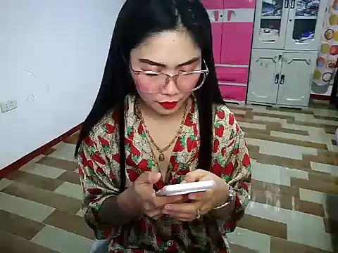 Sexynica online show from June 5, 2026, 2:45 pm